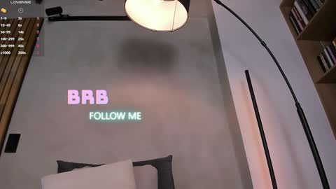 Sofia independent model online show from February 2025 11:22:01 AM