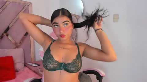 honeyht online show from July 2026 12:34:02 PM