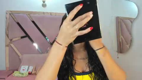 honeyht online show from July 2026 11:58:02 AM