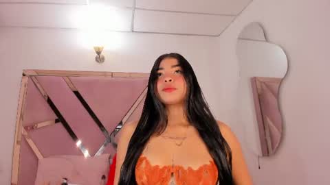 honeyht online show from July 2026 12:14:02 PM
