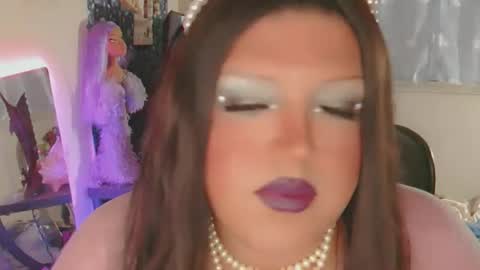 Snapshot of honeylavender777 chatting on May 2026 09:27:02 AM honeylavender777 online show from May 2026 09:27:02 AM