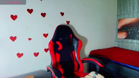 Snapshot of honeyluxe_ chatting on February 2026 06:26:01 AM HONEY LUXE online show from February 2026 06:26:01 AM