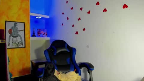 HONEY LUXE online show from March 2026 05:35:02 AM