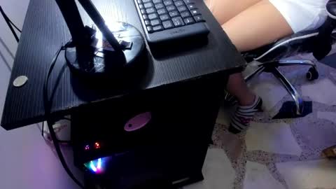 HONEY LUXE online show from May 2026 05:35:01 AM