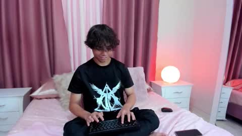 honeymoon_sariel online show from October 2025 07:37:01 PM