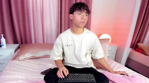 honeymoon_sariel online show from November 2025 08:07:01 PM