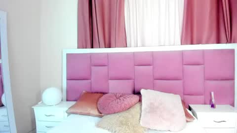 Snapshot of honeymoon_sariel chatting on June 2026 01:39:02 PM honeymoon_sariel online show from June 2026 01:39:02 PM