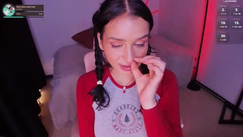 Snapshot of honeymoontea chatting on September 2025 02:27:01 AM online show from September 2025 02:27:01 AM