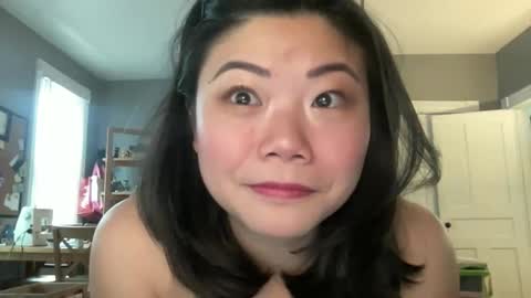 HoneySunshineNeko online show from May 2026 02:35:02 PM