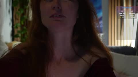 Snapshot of honeyumtoast chatting on September 2025 01:32:02 AM Noelle online show from September 2025 01:32:02 AM