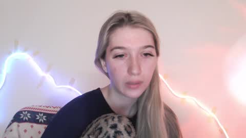 honeyveil online show from April 2026 12:11:02 PM