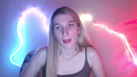 honeyveil online show from June 2026 07:45:01 PM