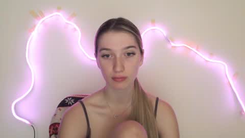 honeyveil online show from June 2026 11:37:01 AM