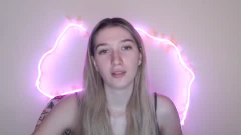 honeyveil online show from July 2026 12:07:01 PM