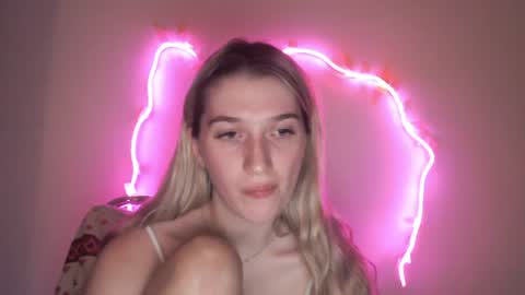 honeyveil online show from July 2026 09:17:02 PM