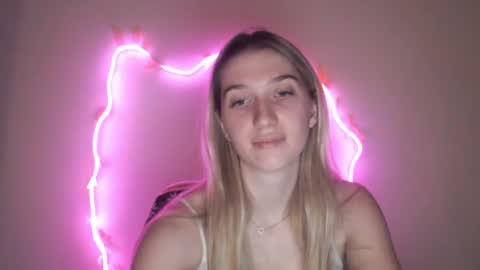 honeyveil online show from July 2026 08:07:02 PM