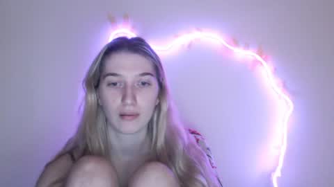 honeyveil online show from July 2026 03:32:01 PM