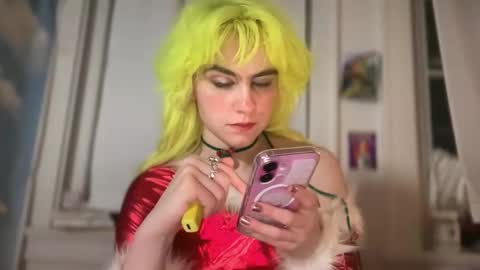 Snapshot of honeyxlimbed chatting on December 2025 07:36:01 AM Emi Rose online show from December 2025 07:36:01 AM