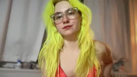 Snapshot of honeyxlimbed chatting on December 2025 12:29:01 AM Emi Rose online show from December 2025 12:29:01 AM