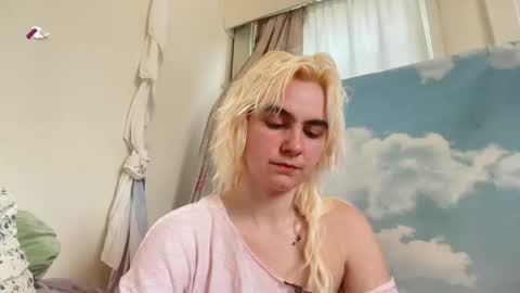 Emi Rose online show from June 2026 09:10:01 PM