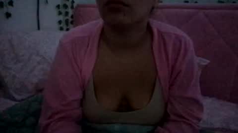 honeyyy89 online show from April 2026 11:01:02 AM
