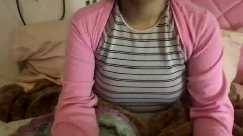 honeyyy89 online show from June 2026 07:49:01 PM
