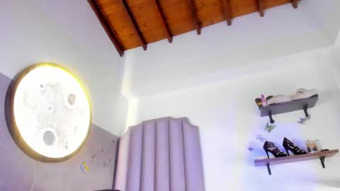 honnyy_23 online show from July 2026 09:17:02 PM