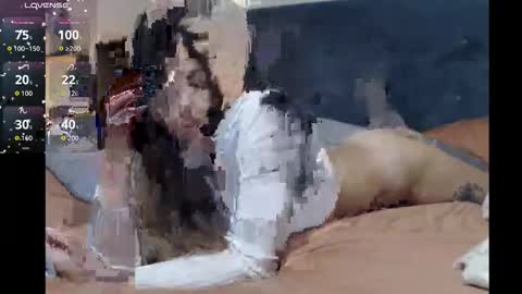 Snapshot of hoodhippy chatting on November 2025 05:50:02 AM HoodHippy online show from November 2025 05:50:02 AM