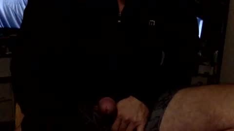 Snapshot of hoodiesahdgoodies chatting on December 2025 11:27:02 AM D online show from December 2025 11:27:02 AM