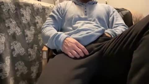 Snapshot of hoodiesahdgoodies chatting on February 2026 10:47:02 AM D online show from February 2026 10:47:02 AM