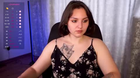 Snapshot of hoot_owl_cb chatting on September 2025 11:17:02 PM Karina online show from September 2025 11:17:02 PM