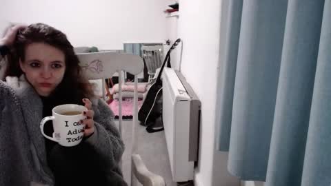 Snapshot of hope_xo chatting on January 2026 11:07:01 PM Hope online show from January 2026 11:07:01 PM