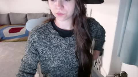 Snapshot of hope_xo chatting on May 2026 10:03:01 PM Hope online show from May 2026 10:03:01 PM
