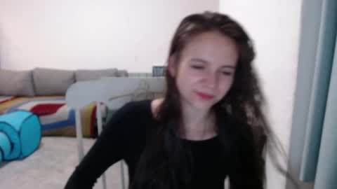 Snapshot of hope_xo chatting on May 2026 10:27:01 PM Hope online show from May 2026 10:27:01 PM