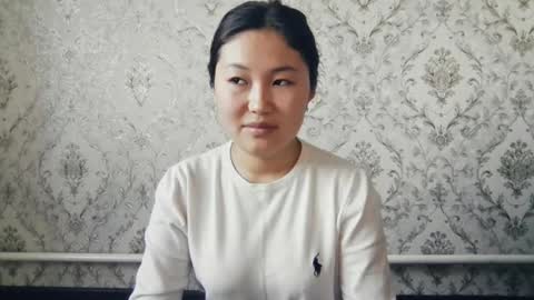 Hana Kim online show from March 2026 12:55:02 PM