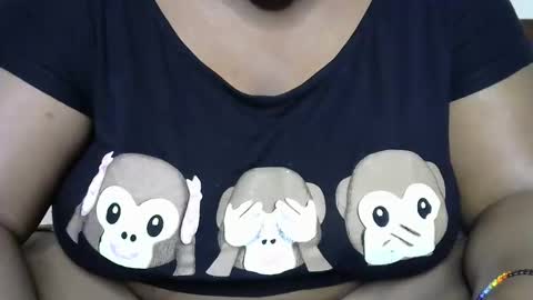 Snapshot of horney_soul chatting on December 2025 08:43:01 AM Bianca Spice online show from December 2025 08:43:01 AM