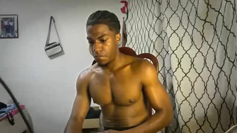 Snapshot of horneyguy2399 chatting on October 2025 05:14:01 PM sugarbaby online show from October 2025 05:14:01 PM