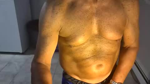 Snapshot of horny4everme chatting on February 2026 12:18:02 AM horny4everme online show from February 2026 12:18:02 AM