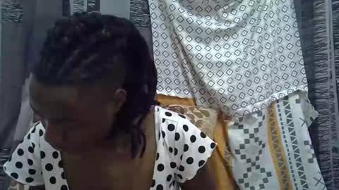 Snapshot of horny_baddie18 chatting on February 2026 09:10:02 AM Leila online show from February 2026 09:10:02 AM