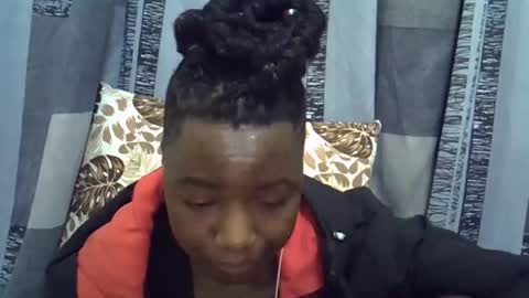 Leila online show from April 2026 06:38:01 PM