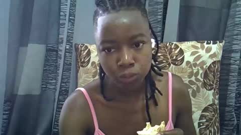 Snapshot of horny_baddie18 chatting on May 2026 10:43:02 AM Leila online show from May 2026 10:43:02 AM