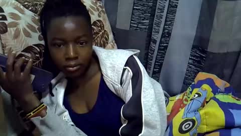 Snapshot of horny_baddie18 chatting on May 2026 06:25:01 PM Leila online show from May 2026 06:25:01 PM
