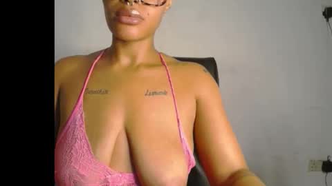 Snapshot of horny_ebonygirl_ chatting on February 2026 04:55:01 PM horny_ebonygirl_ online show from February 2026 04:55:01 PM