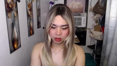 Snapshot of horny_honeyx chatting on July 2026 08:29:01 PM horny_honeyx online show from July 2026 08:29:01 PM