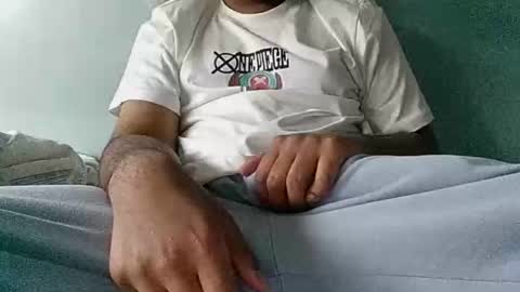 Snapshot of horny_hunk18 chatting on May 2026 04:23:02 PM horny_hunk18 online show from May 2026 04:23:02 PM