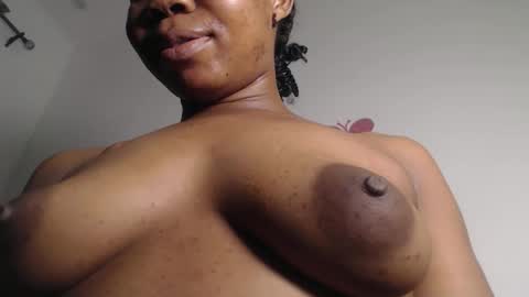 Iris online show from December 2025 07:07:02 PM