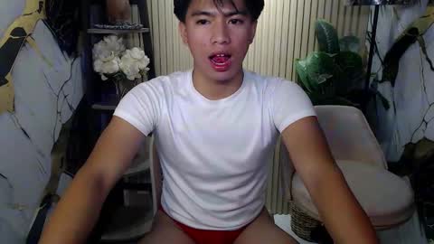 Snapshot of horny_jamesxx chatting on April 2026 09:02:01 AM cum boy james online show from April 2026 09:02:01 AM
