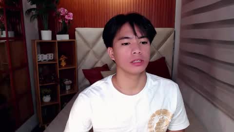 Snapshot of horny_jamesxx chatting on April 2026 12:52:02 PM cum boy james online show from April 2026 12:52:02 PM