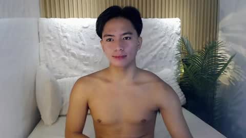 Snapshot of horny_jamesxx chatting on May 2026 12:39:01 AM cum boy james online show from May 2026 12:39:01 AM