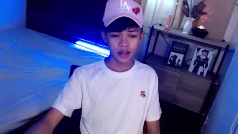 Snapshot of horny_joshxxx chatting on April 2026 04:11:01 PM horny_joshxxx online show from April 2026 04:11:01 PM